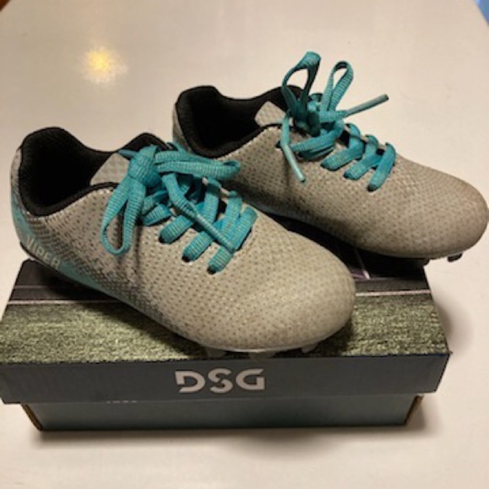 Dick’s Sporting Goods (DSG) Toddler Viper Soccer Cleats